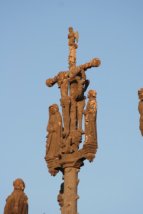 IMG_3679.JPG - Chapelle  Pleyben, calvaire, dtail